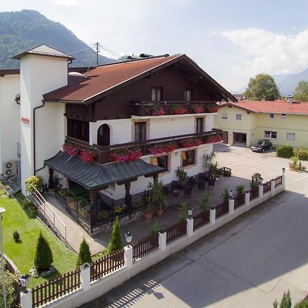 Gasthof Pension Alpenblick Radfeld المظهر الخارجي الصورة