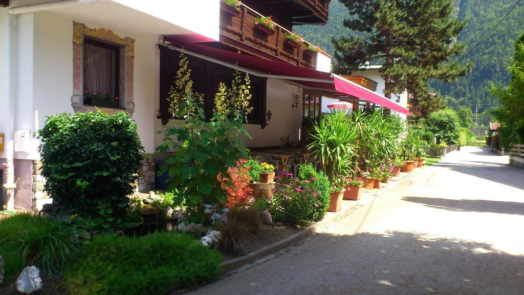 Gasthof Pension Alpenblick Radfeld المظهر الخارجي الصورة