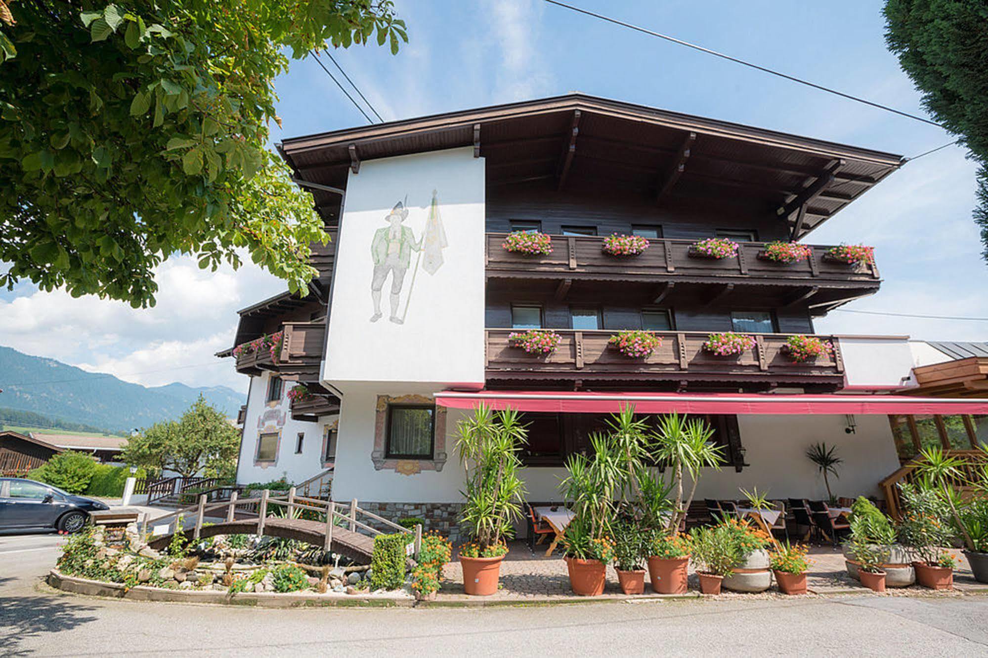 Gasthof Pension Alpenblick Radfeld المظهر الخارجي الصورة