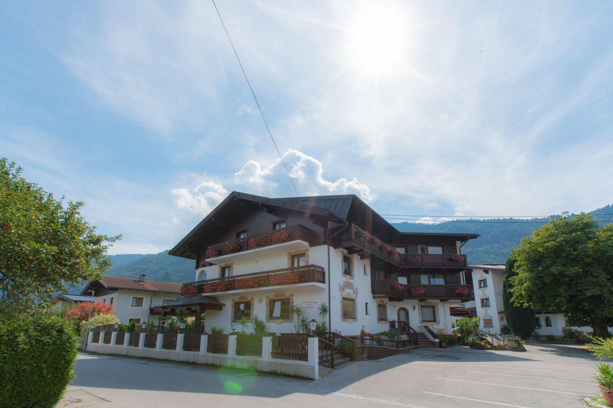 Gasthof Pension Alpenblick Radfeld المظهر الخارجي الصورة