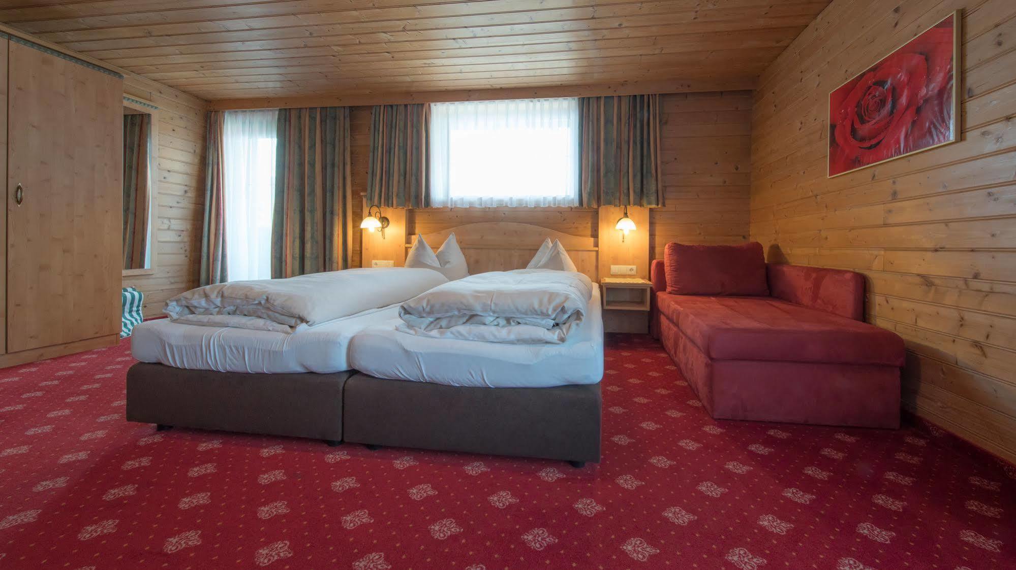 Gasthof Pension Alpenblick Radfeld المظهر الخارجي الصورة